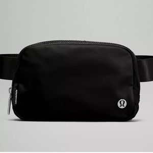 New Lululemon Everywhere Belt Bag